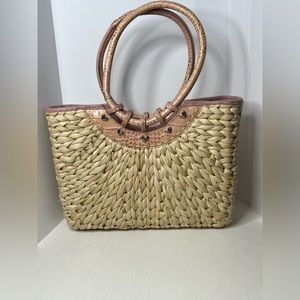 Brighton Straw bag with pink trim